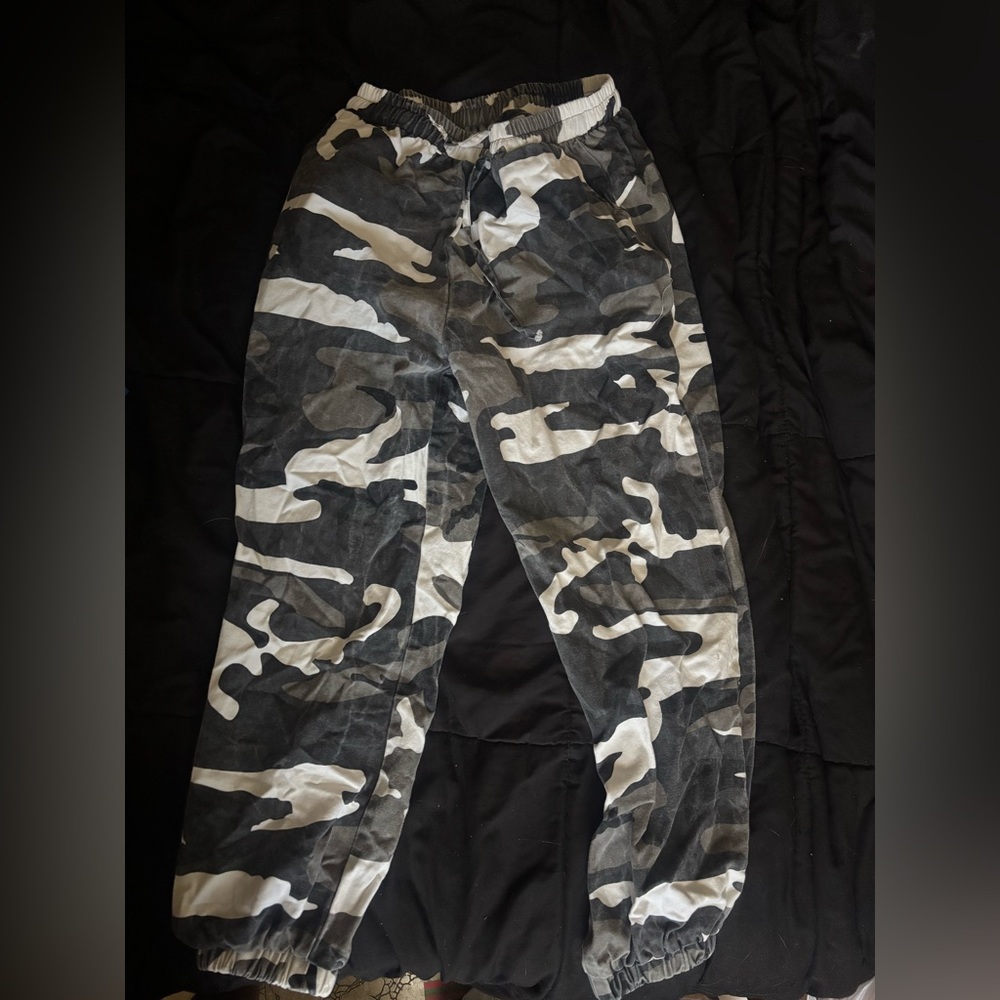 SHEIN Gray Camouflage Pants